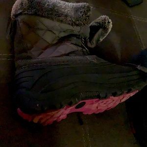 Brand new Columbia snow boots